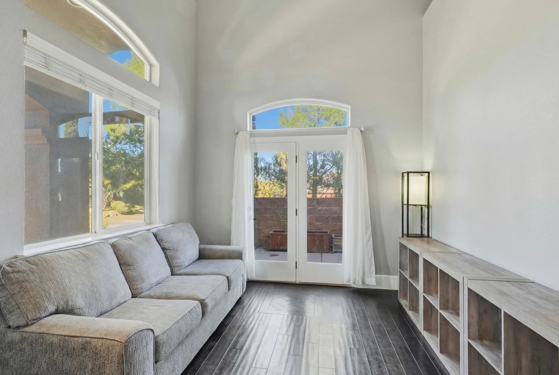 Clean kitchen after clutter removal